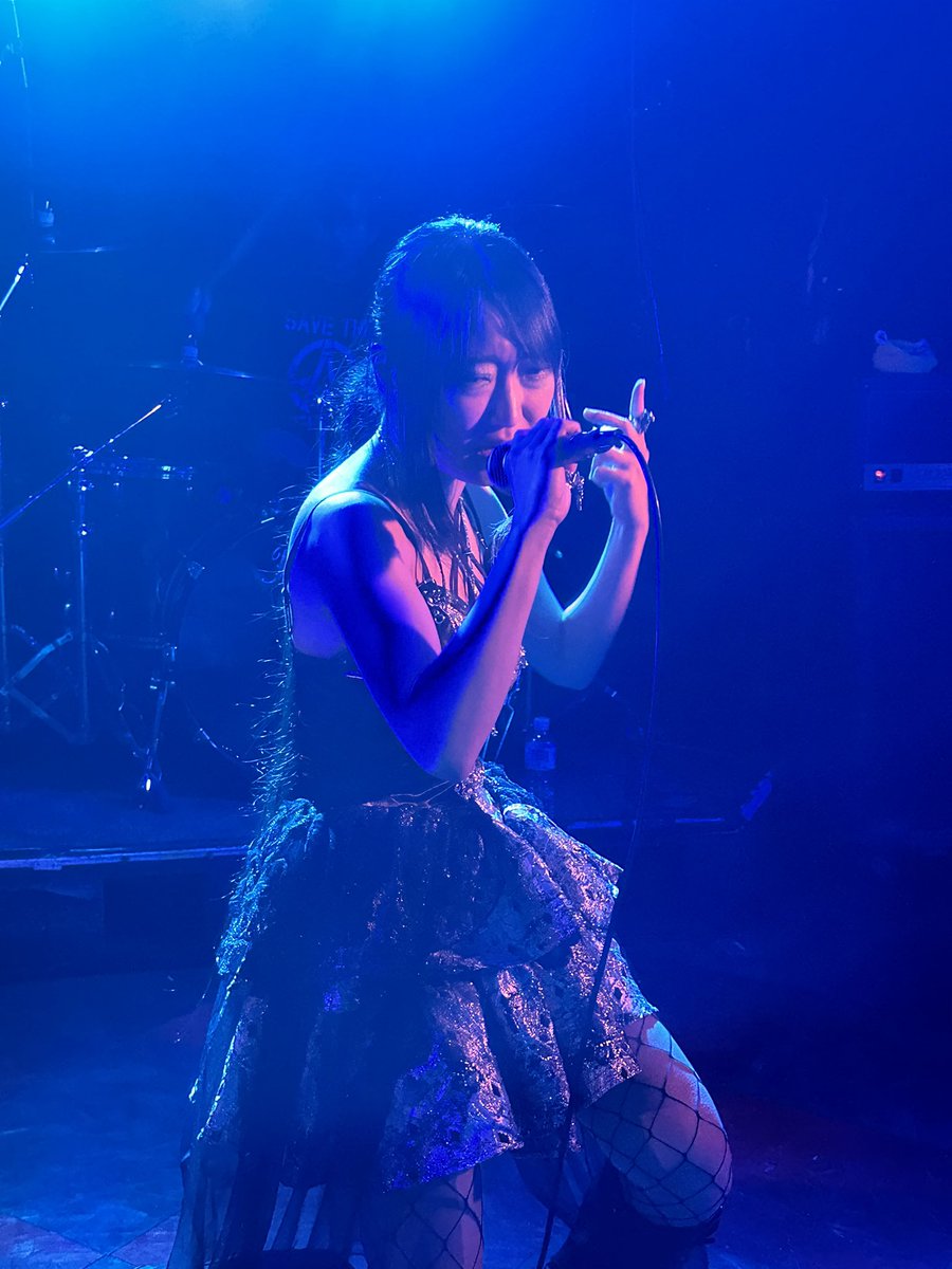 MuvTbDl51nxzoHi's tweet photo. #MetalHelix
#VoカルYuRiの4枚
#新宿アンチノック
(2025.11.12) どのバンドにも負けない素晴らしいパフォーマンスでした。Voカル迫力出てきたネ!次は1月の主催たネ! https://t.co/d9dfOyqsuB