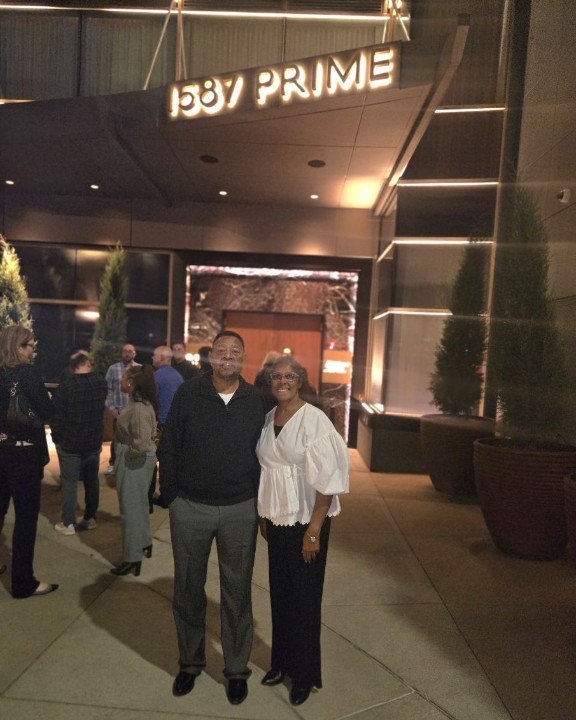 dsmithKSU's tweet photo. Happy birthday, pops 👊🏾🖤🖤

#family #1587prime #kansascity https://t.co/ZsKtyYz1Kx