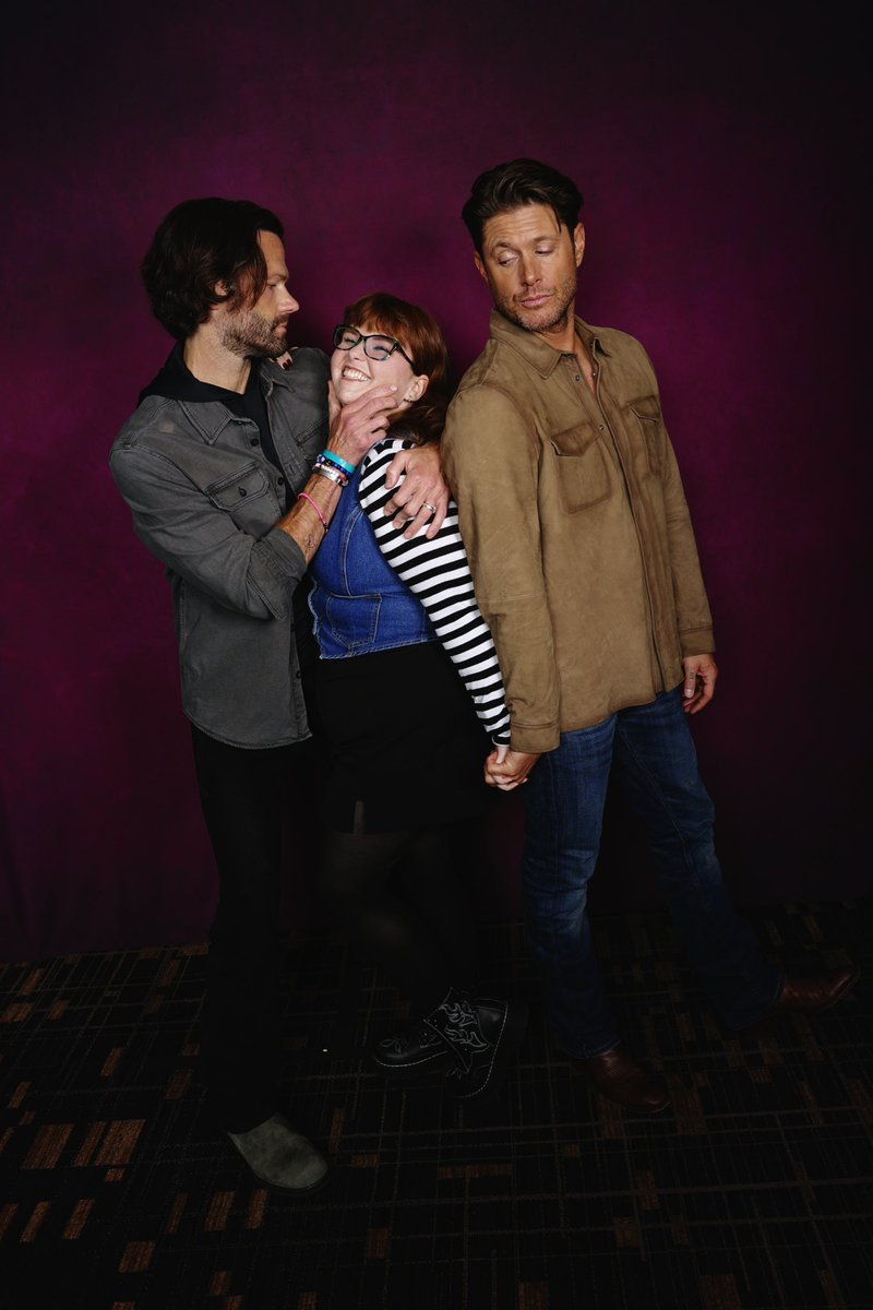 ǝ ı ʇ ɐ ʞ tweet media