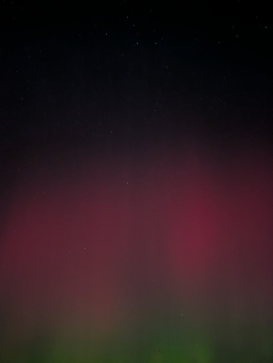 derekcrandall's tweet photo. Northern Lights #googlepixel #pixel10pro #shotonpixel #teampixel https://t.co/81kRhLVRJr