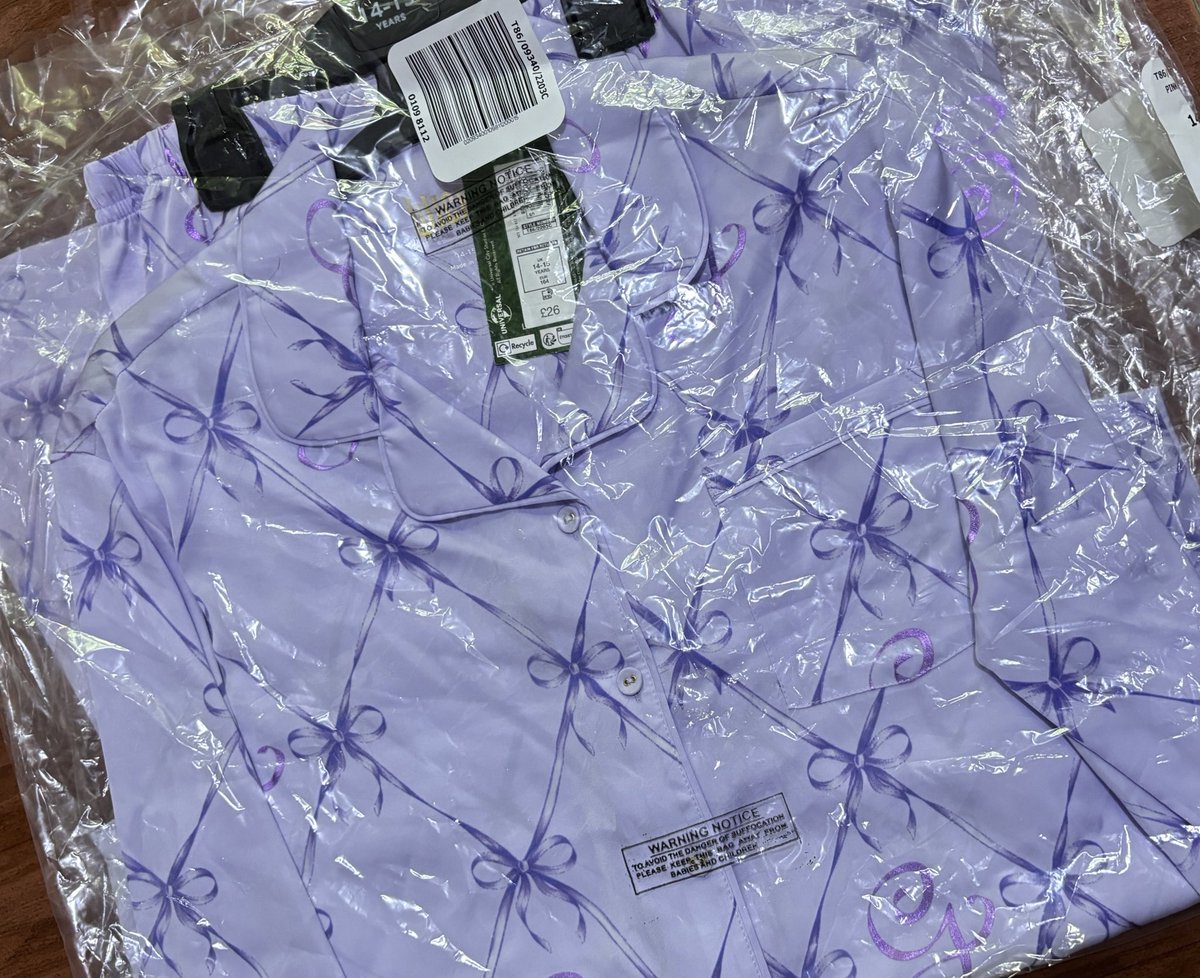 Asyourordered's tweet image. พรีออเดอร์จากอังกฤษ เข้าไทย จัดส่งเรียบร้อยค่า🏠 
ขอขอบคุณลูกค้าทีอุดหนุนนะคะ🙏🏼💖🥰
 #asyourorderedPOP

#พรีออเดอร์เมกา #พรีออเดอร์อเมริกา #พรีออเดอร์อังกฤษ พร้อมชิปปิ้งกลับไทยสอบถามทางDM ได้ค่ะ🎀📦✈️