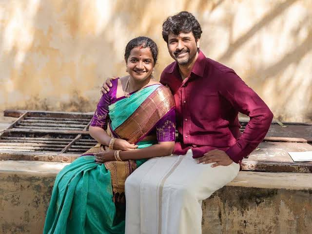 Happy Birthday to the Queen behind our King 👑❤️#AarthySivakarthikeyan 
On behalf of all SK Anna's fans, we send you loads of love, happiness and blessings on your special day. Thank you for being the pillar of strength and the beautiful soul beside our beloved SK Anna.