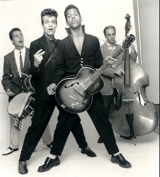 buzz_kunst's tweet photo. #NowPlaying 【No. 651】

Buzz and the Flyers - Little Pig (Dale Hawkins / Cover)

（From 1st Album "Buzz and the Flyers", 1981）

#Rockabilly 
#NeoRockabilly 
#BuzzAndTheFlyers 

https://t.co/S8V8NHEfoV @YouTubeより https://t.co/5U7kofpGcf