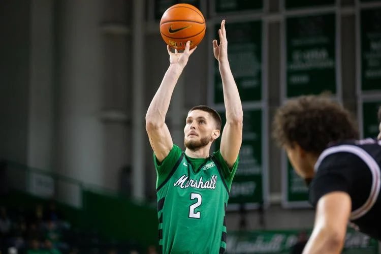 Wyatt Fricks for Marshall in their 96-89 W over Elon tonight:

34 Points (13/14 FG - 7/8 3PT - 1/2 FT)
9 Rebounds 
4 Assists 
2 Blocks

Have a day, Wyatt! <a href="/wyattfricks2/">Wyatt Fricks</a>