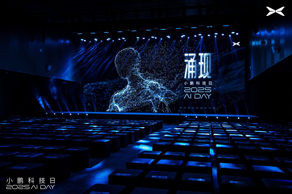 colorlightcloud's tweet image. Colorlight has successfully completed an approximately 360㎡ LED display project at XPENG Motors&apos; new HQ in Guangzhou. The control system, composed of flagship video splicer U9Max, X100Pro series video splicer, and X series video processors. 

#Colorlight #ProjectCase