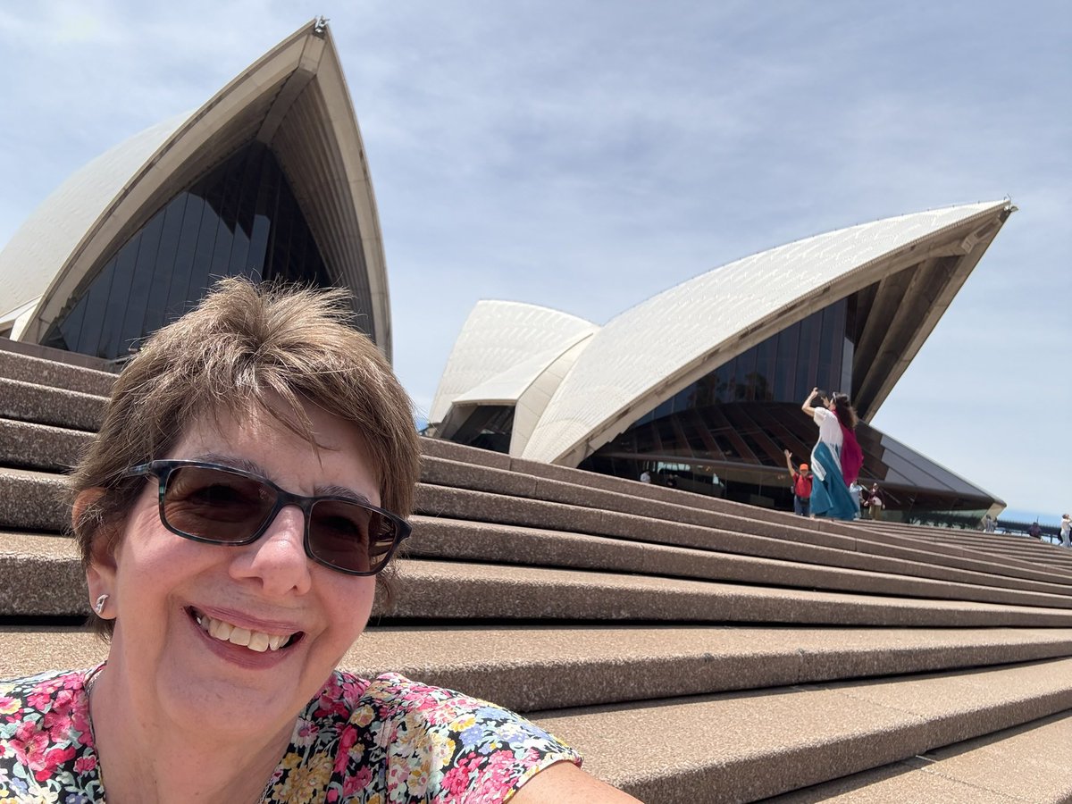 Debbie Hodkin tweet media