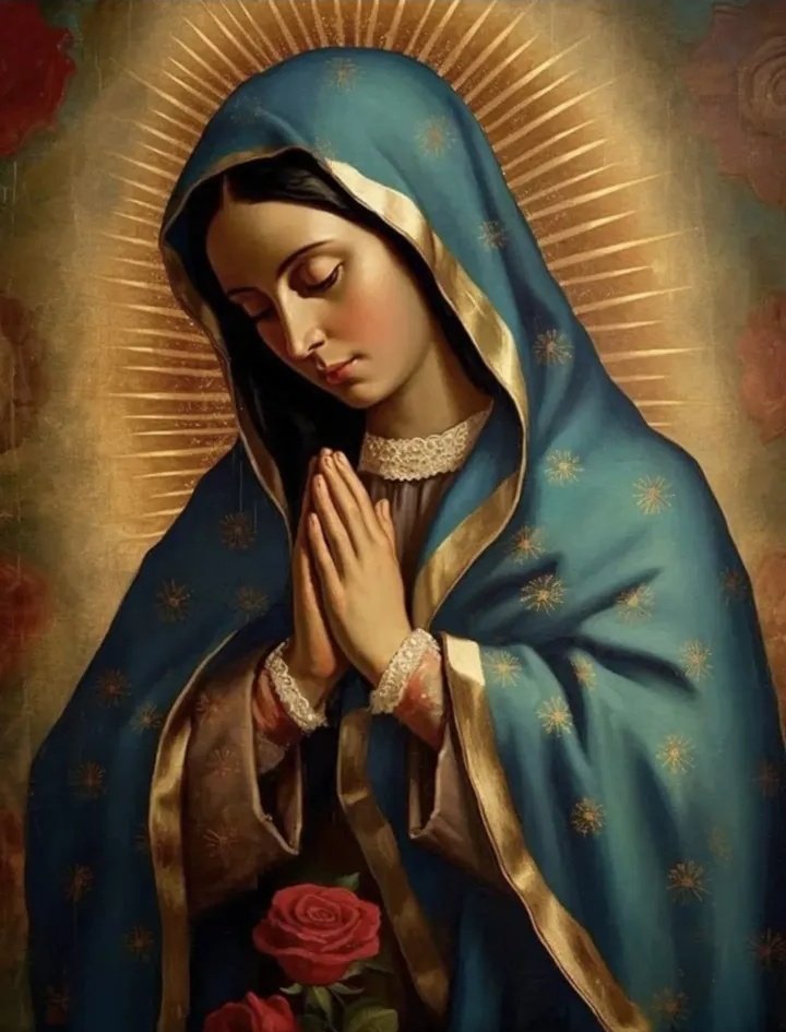 ✝️ Dios te salve, María, 
llena eres de gracia;
el Señor es contigo.
Bendita Tú eres 
entre todas las mujeres,
y bendito es el fruto de tu vientre, Jesús. 

Santa María, Madre de Dios,
ruega por nosotros, pecadores,
ahora y en la hora de nuestra muerte. Amén 🙏