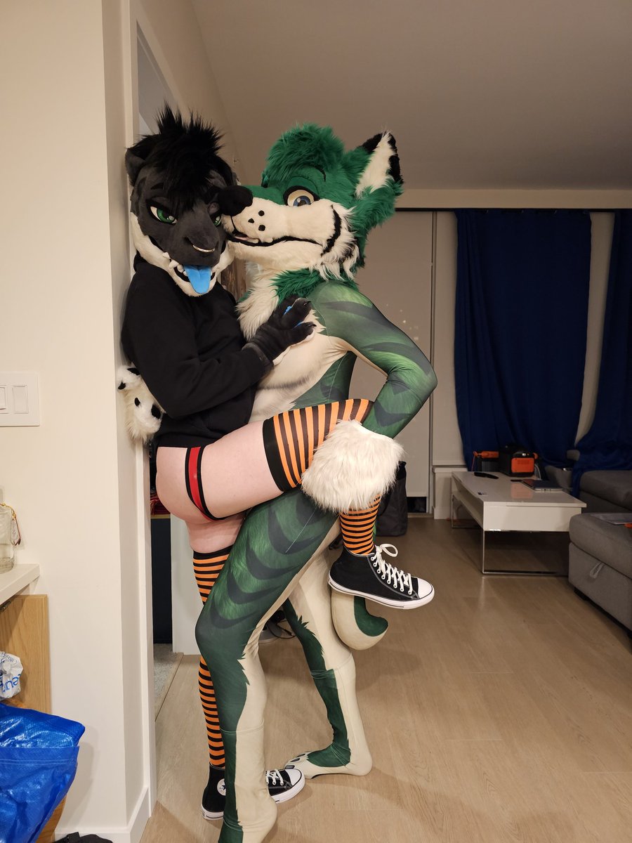 Shark Attack ~ 
🦈 <a href="/ZigguShark/">Witchin n Bitchin</a>
📸 <a href="/LatexFelkin/">Kᚺᚱᛟᚾᛟᛊ 🍁</a>