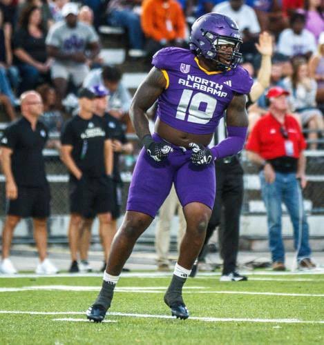 Blessed to receive my first offer from <a href="/UNAFootball/">North Alabama Football</a>‼️ #AGTG🙌🏽 #ranggang <a href="/CoachCaraboa/">Brock Caraboa</a> <a href="/PaigeAnders/">Paige Anders</a>