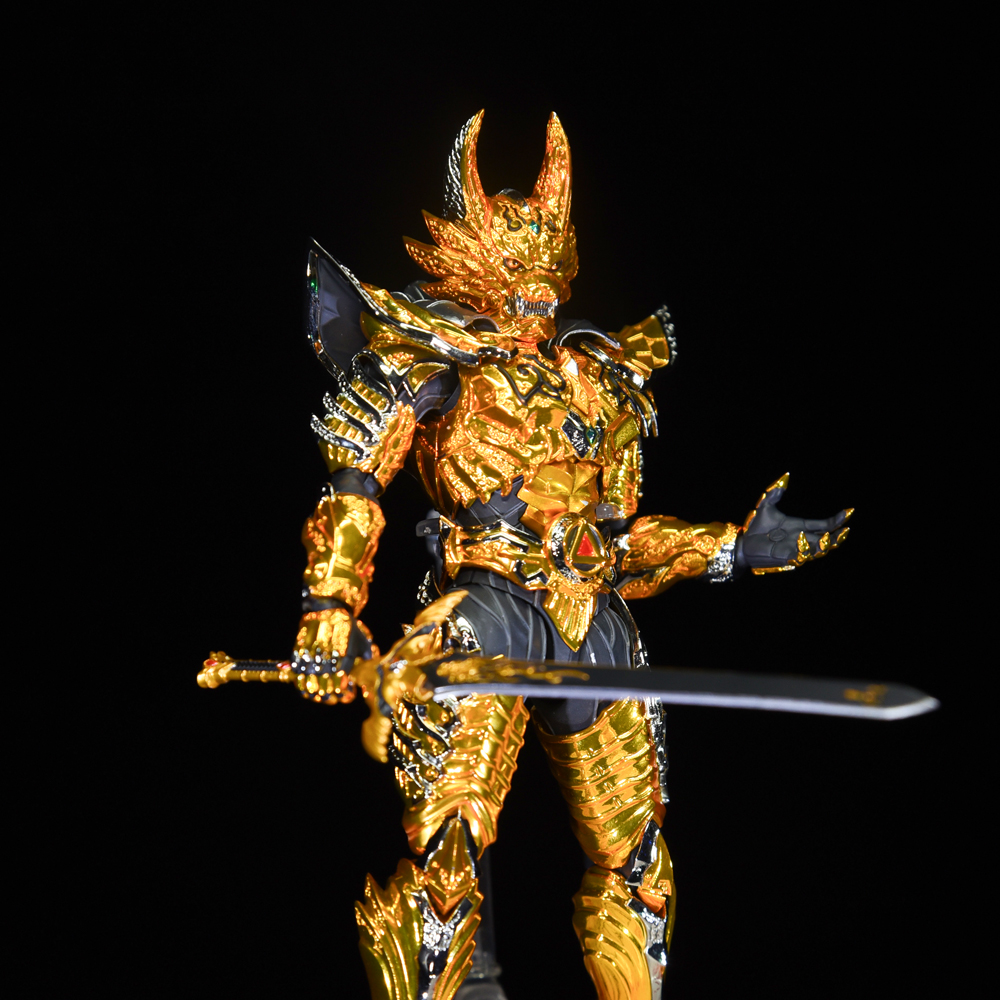amiamihobbynews's tweet photo. ＜速報＞
#魂ネイション2025
￣￣￣￣￣￣￣￣￣￣￣￣
S.H.Figuarts (真骨彫製法)
黄金騎士ガロ・翔
＿＿＿＿＿＿＿＿＿＿＿＿
#t_shf
#t_n2025 https://t.co/yBQ9X6MFl5