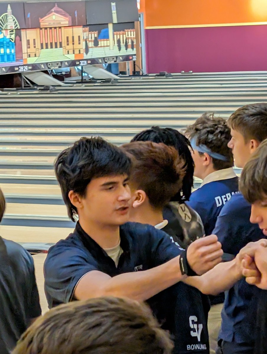 Saint Viator Bowling tweet media