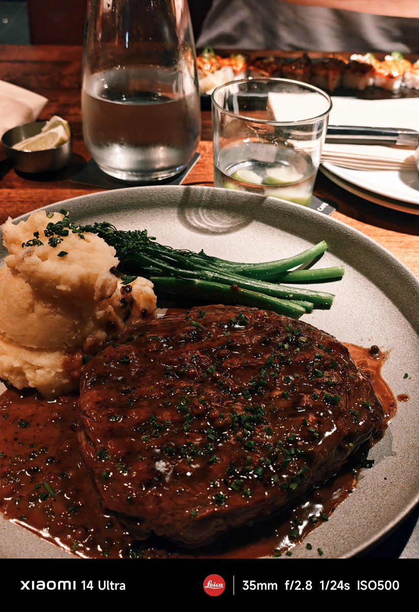 Frankforphones's tweet image. Today&apos;s photography theme is

I like 😍😋 and I don&apos;t like 😭🤮

#streetphotography #xiaomi14series  #shotonsnapdragon #Xiaomi14Ultra #xiaomi @Xiaomi @XiaomiIndia @XiaomiJapan