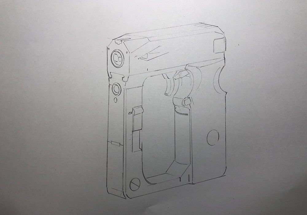 ①以前描いたラフパースに
②トレス台に紙を乗せて
③4角のイメージで
描きます
光線銃系なので割と自由に 
