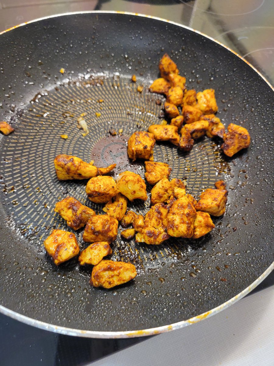 Chicken Makhani had a ton of ingredients and spices and really put the students to the test. #GlobalFoods #AHSisFamily