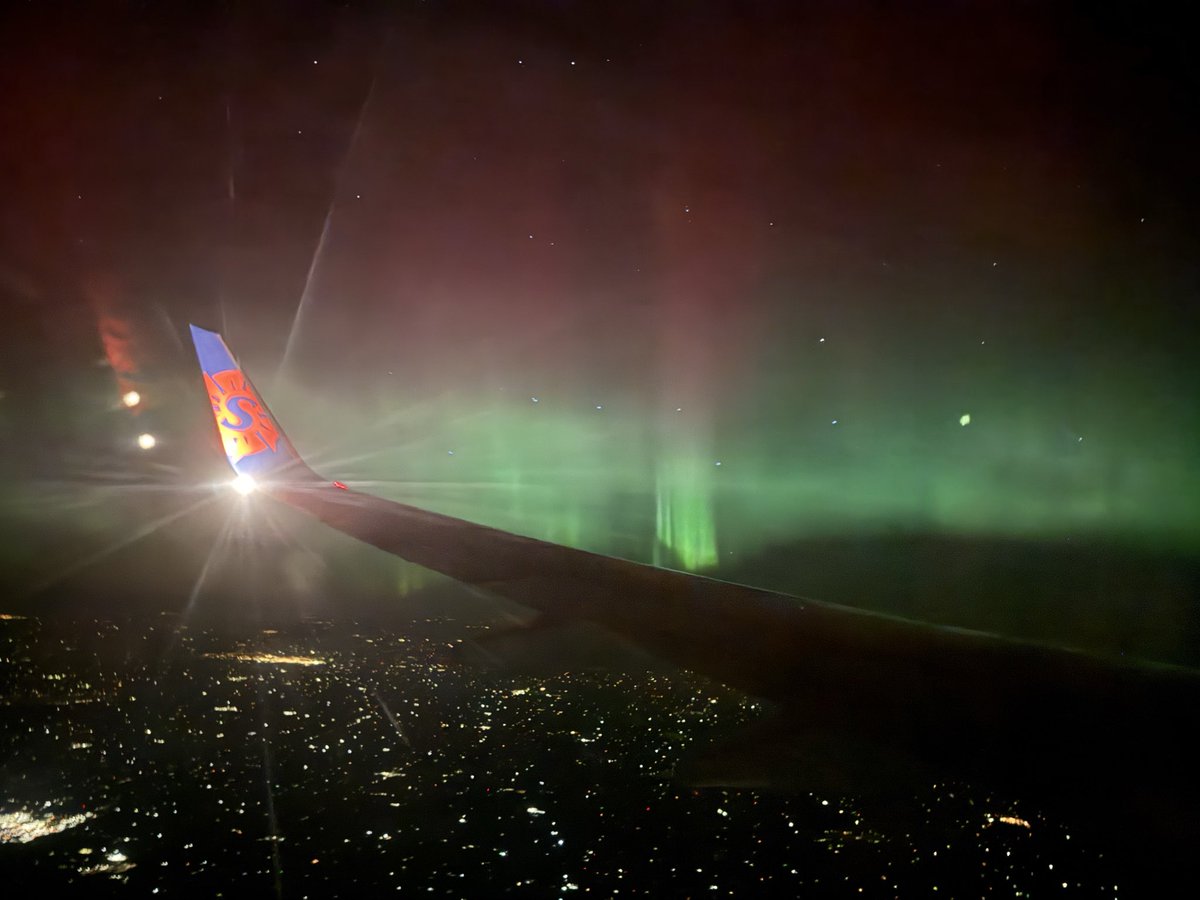 Northern Lights tonight seen from an Airplane. Never thought I would ever see the Aurora Borealis from this view point!