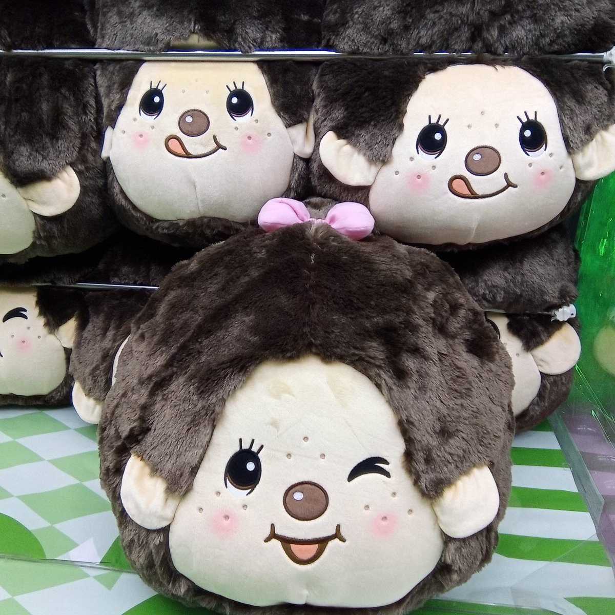 モンチッチからフェイスBIGぬいぐるみ2が投入中！ ふかふかな触り心地