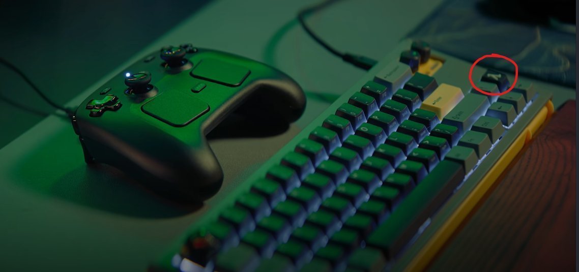 8bitbob_dev's tweet image. 3 new piece of hardware announced today....
#HalfLife Lambda key spotted in the video
1 + 2 = 3 ....

Guys, #HalfLife3 confirmed.