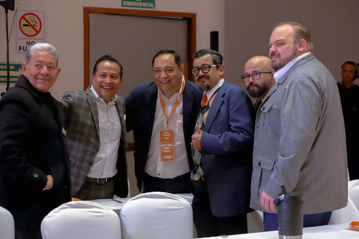 En la Comisión Permanente definimos las acciones у estrategias que llevaremos a cabo en lo que resta del año, reafirmando nuestro compromiso con las causas ciudadanas y el buen gobierno.

Cada decisión que tomamos fortalece nuestro proyecto y demuestra que <a href="/MovCiudadanoMX/">Movimiento Ciudadano | Movimiento Naranja</a> es la