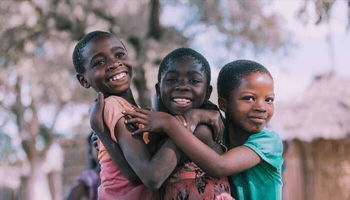 TycoonStoryCo's tweet image. Uri Ansbacher shows how purpose and profit can work together.

From people-first decisions to global cultural alignment, CSR, transparency &amp;amp; inspiring young leaders — he proves business can create real impact.

tycoonstory.com/5-ways-uri-ans…

#uriansbacher #financialsuccess