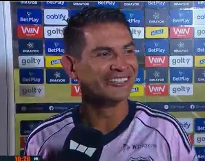 ultrabogotano's tweet image. Siempre, siempre tengamos claro que a los que nos duele el alma en serio es a nosotros, a los hinchas. 
Ellos quedan contentos por ganarle al candidato al descenso y bromeando y riendo después de quedar eliminados SIENDO MILLONARIOS FC.

ADIÓS, 2025 DE MIERDA.