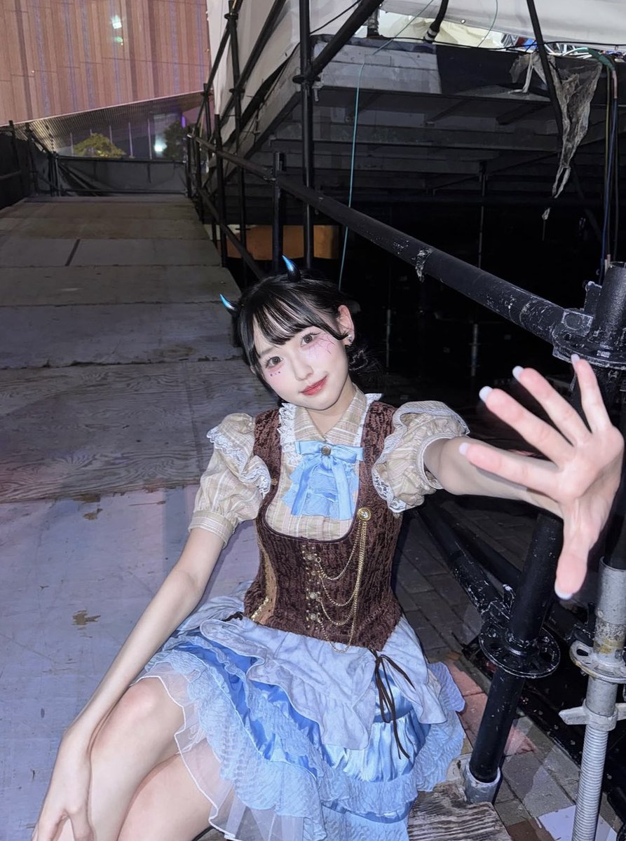 ayame_hiyueriko's tweet photo. 最近見つけた伊品(いぴん)ちゃん♡
れいちちゃんと同じAKB48 teamTPの子😽
ほまにお顔どタイプ💖高身長でスタイルもレベチだし歌上手すぎ！
会いに行くの目標なった✈️♡

私がパスポート取るのが先か、伊品ちゃんがセンターになるのが先かいい勝負？ってくらい次世代の子だから早く会いたすぎる
#伊品 https://t.co/IUqbmgaBLh