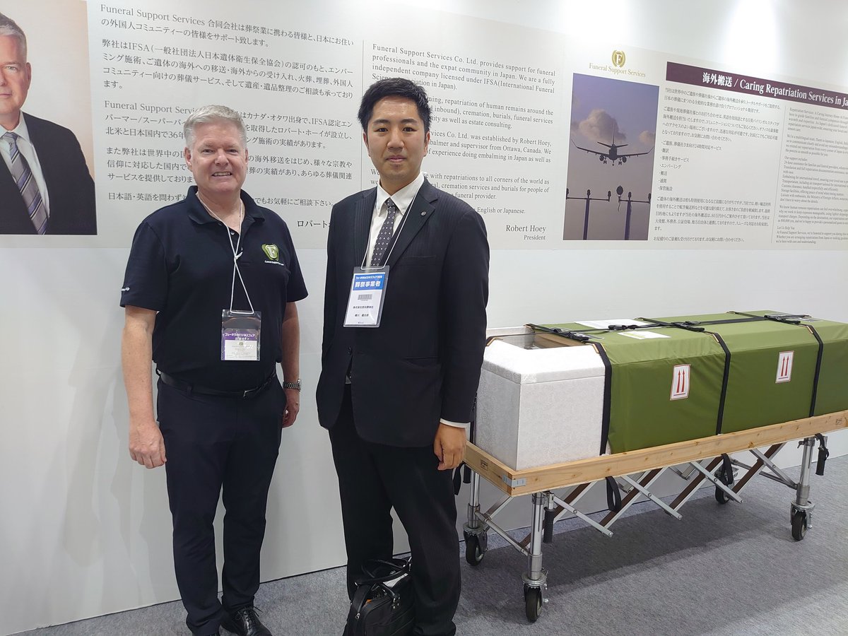 nishida_gosougi's tweet image. こんにしだ🇨🇦
 #葬儀社サミット、なんと海外代表の方がご参加です！😆
Funeral Support Services様(@FuneralSupports)のロバートホーイ様(@RobHoey1)です🥰
日本と海外の葬儀の考え方など交流や、世界規模でこれからの葬儀について考えたいですね🌍✨
 #企業公式が毎朝地元の天気を言い合う 名古屋☀
