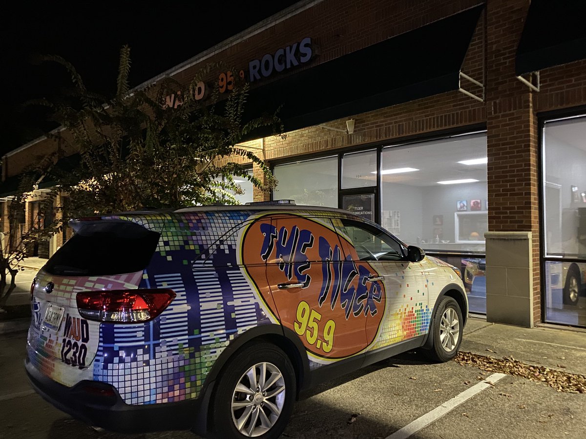 realBrooksC's tweet image. The High School Coaches Show was another great success from the studios tonight!! Thanks to all the schools and coaches that came out!!! Good luck in the second round of the playoffs!!!

@RCWarriorsFB @footballopelika @AuburnHighFB @PokaUFootball @LanettPantherFB