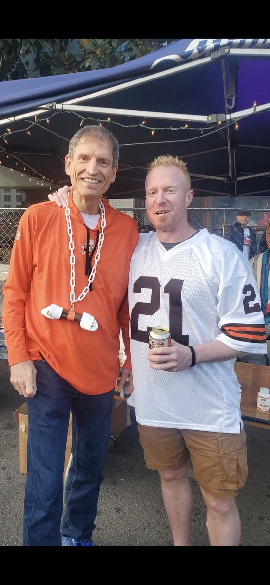 NeilOilersStud's tweet photo. @BernieKosarQB You've always been an inspiration Mr. Kosar. You've got this!!! Sending you all the love &amp; prayers I can sir!!! https://t.co/MOHFUXdJVz