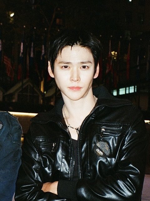 aya_xes's tweet image. สิ่งที่ชอบในตัวอึนซอก
-มีมารยาทดีกับทุกคนทั้งแฟนคลับและคนทำงานเบื้องหลังเบื้องหน้าและเพื่อนร่วมวง
-รักษาของมากไม่ค่อยทำของหายหรือพังแบบเสื้อผ้าก็ใส่ตัวเดิมๆไม่ฟาสแฟชั่น
-ถ้าเกิดอะไรที่มันผิดหวังก็สามารถกลับมาคิดบวกได้เร็วมาก
-คอยดูแลและช่วยเหลือสมาชิกแบบเนียนๆ…