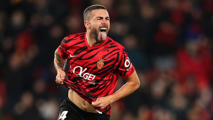 Tiene pinta de que va a volver, tengo esa sensación… si Arrasate lo considera oportuno por mí no hay problema pero no me encanta la idea