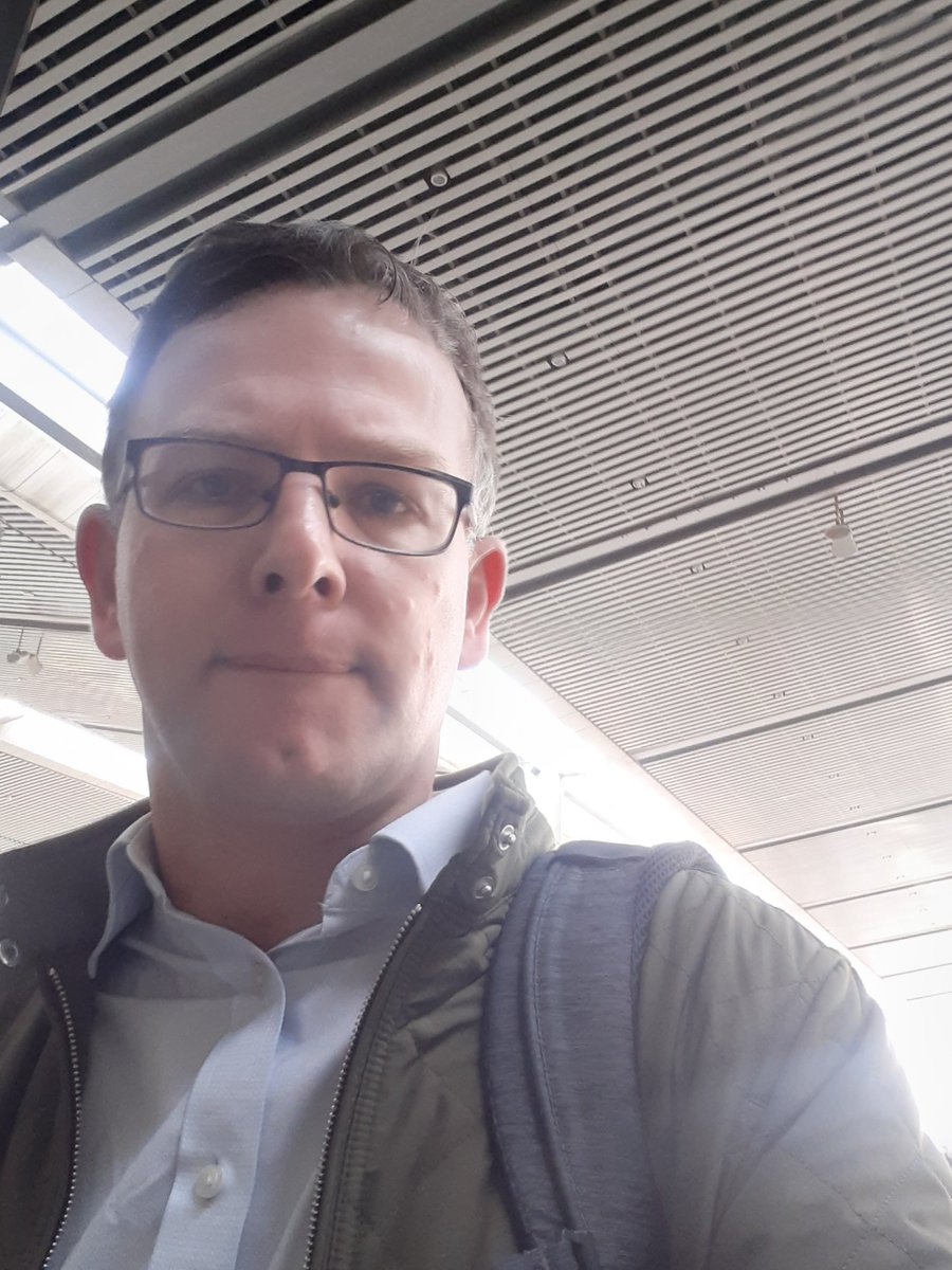 vaclavbrezina's tweet image. On the high-speed train to Xi’an 🚄🇨🇳 — cruising at 300 km/h! 

Ready for the 2nd International Conference on Frontiers of Corpus-based Interdisciplinary Research. Workshop &amp;amp; plenary all ready🎓✨
#CorpusLinguistics #Conference #GlobalLearning

@CorpusSocialSci @LancasterUni