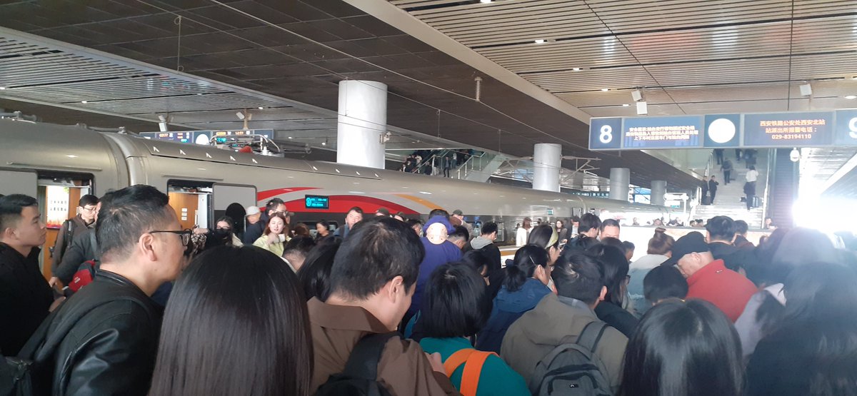 vaclavbrezina's tweet image. On the high-speed train to Xi’an 🚄🇨🇳 — cruising at 300 km/h! 

Ready for the 2nd International Conference on Frontiers of Corpus-based Interdisciplinary Research. Workshop &amp;amp; plenary all ready🎓✨
#CorpusLinguistics #Conference #GlobalLearning

@CorpusSocialSci @LancasterUni