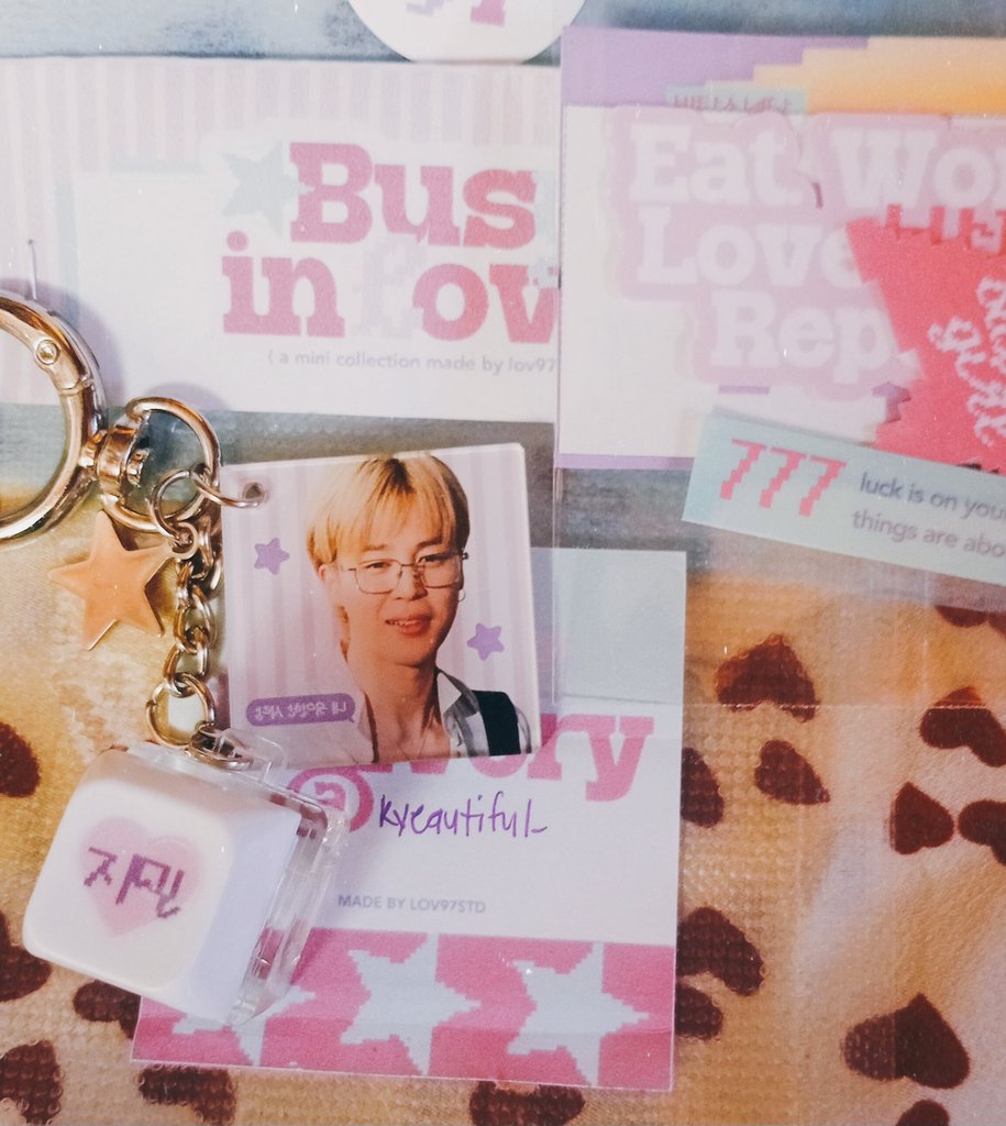 kveautiful_'s tweet photo. π | @lov97std
veautiful mail arrived today! AAAAA busy in lovee is so pretty pretty, thank youuu so much po! βΊοΈπ
π #fromlov97 #kveautifulmails https://t.co/XmGcnuJYEn