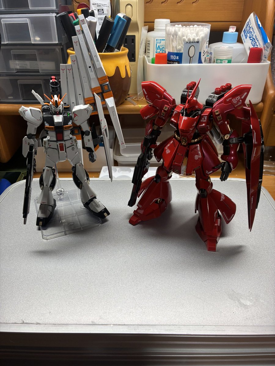 【水転写デカール付】HGUCナイチンゲールRGHi-νガンダムνガンダムサザビー 水転写デカール付】HGUCナイチンゲールRGHi-νガンダムνガンダム