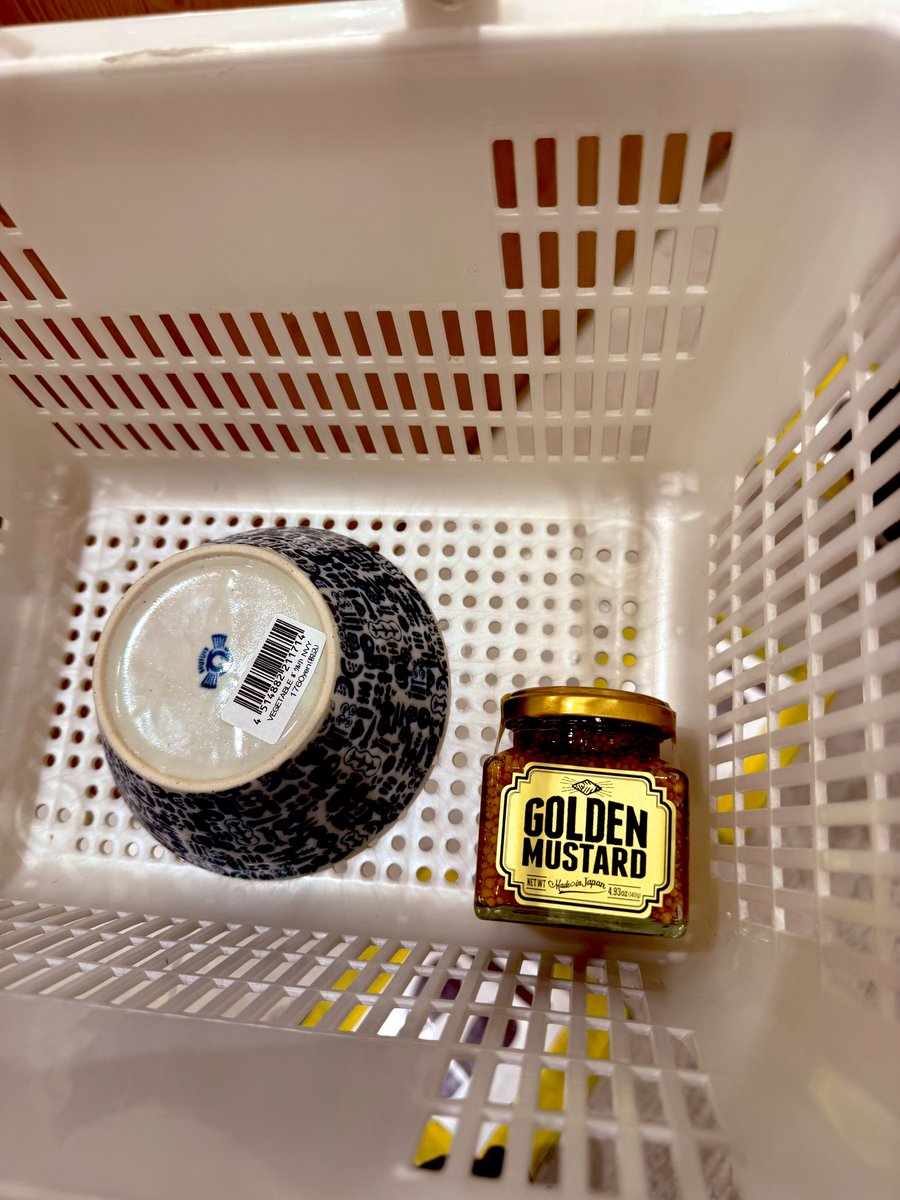 本日からルミ10なのでお買い物へ

新しい小鉢と、堂本剛くんと木村拓哉さんを唸らせた(⁈)大好きなゴールデンマスタードをアコメヤでゲット💜
粒々マスタードでクリスマスにいいお肉食べるー😋

そして木村お兄さん、お誕生日おめでとうございます❣️🎂🎊

#木村拓哉誕生祭2025
#ゴールデンマスタード