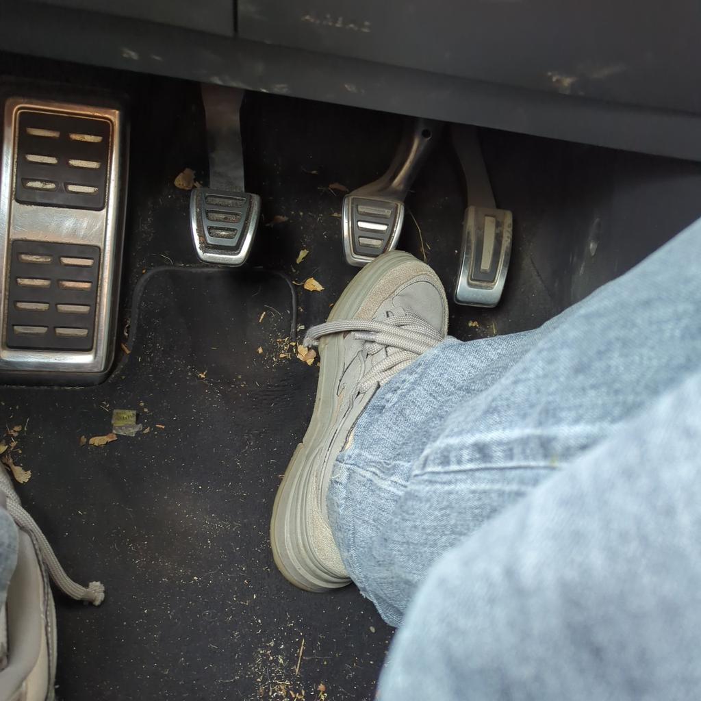 Auf dem Weg zur Uni weil du gehst ja arbeiten für mich :p