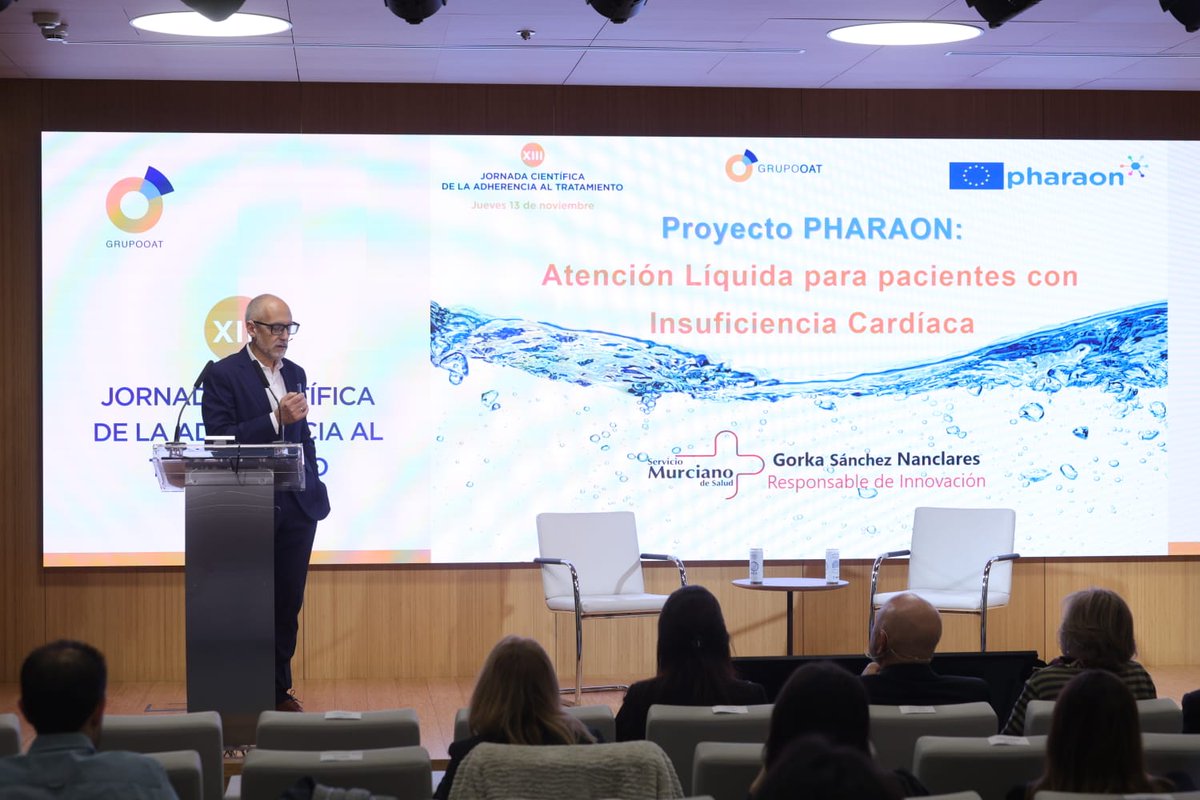 En la Mesa de Premios de #XIIIJornadasAdherencia, <a href="/GorkaSanchezNan/">Gorka Sánchez</a>, Responsable de Innovación del Servicio Murciano de Salud <a href="/Murciasalud/">Murciasalud</a>, explica el proyecto que quedó ganador en los VIII #PremiosOatAdherencia

📌Proyecto PHARAON: Atención líquida para pacientes con