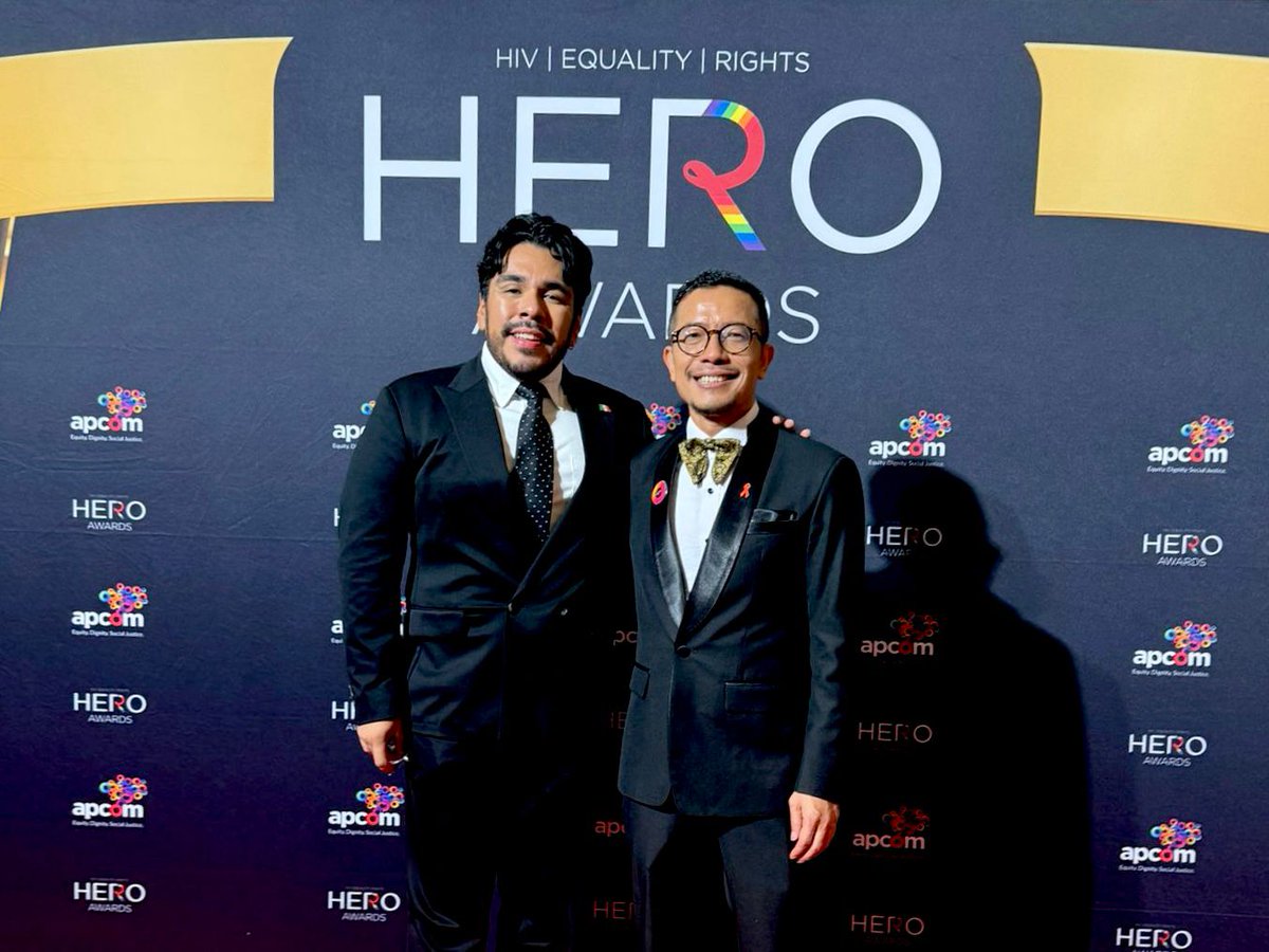 EmbaMexTai's tweet image. สถานทูตรู้สึกเป็นเกียรติอย่างยิ่งที่ได้เข้าร่วมงาน “Hero Awards” โดย @apcom ซึ่งเป็นงานมอบรางวัลเพื่อยกย่องผู้นำในชุมชน LGBTQI+ และพันธมิตรที่มีบทบาทสำคัญในการส่งเสริมการรักษาและป้องกันโรคเอดส์ #HIV ในเอเชีย ขอขอบคุณ #APCOM ที่ได้เชิญเราเข้าร่วมงานอีกครั้งในปีนี้
#HeroAwards2025