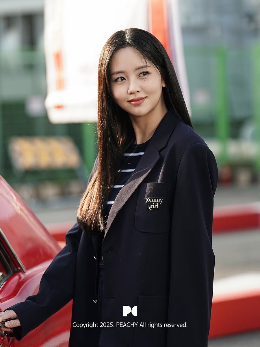 251113 피치 컴퍼니 인스타그램 

[📸]  BEHIND PHOTO _01

🔗 instagram.com/p/DQ-_CztE4NW/…

KIM SO HYUN | THE HILFIGER 
RACING CLUB 🏁

#김소현 #Kimsohyun #金所泫 
#キムソヒョン