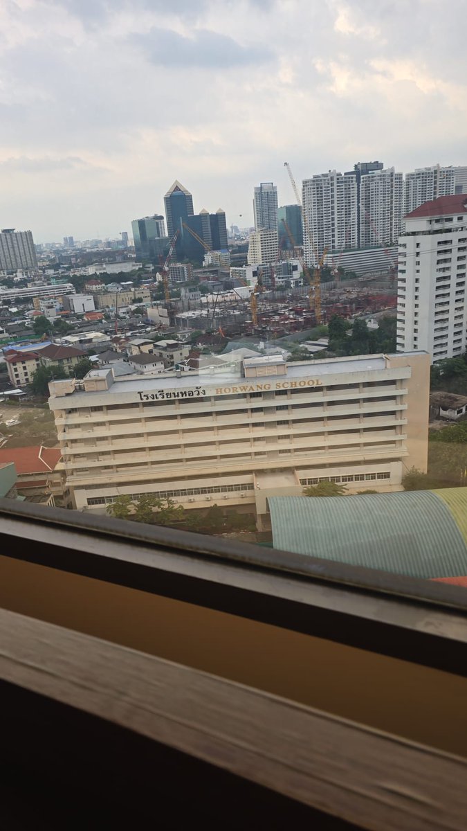 Yıkılası Bangkok nasıl da Kağıthane'ye benziyor...