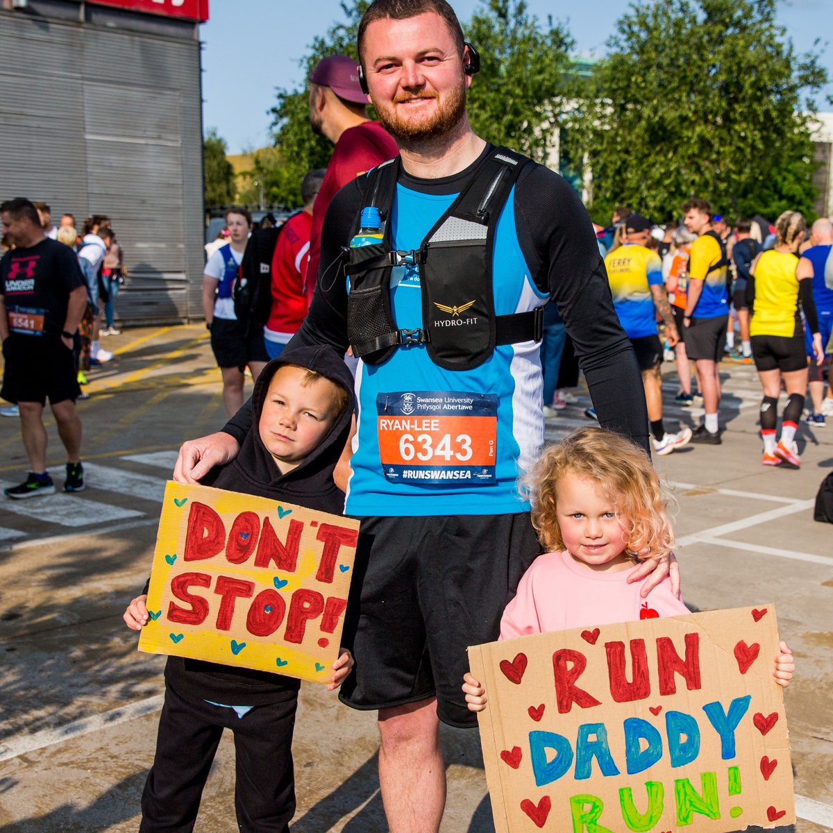 Swansea_HM's tweet image. Happy Kindness Day! 💖 DROP your favourite acts of running kindness👇

#RunSwansea #HalfMarathon #RunningCommunity