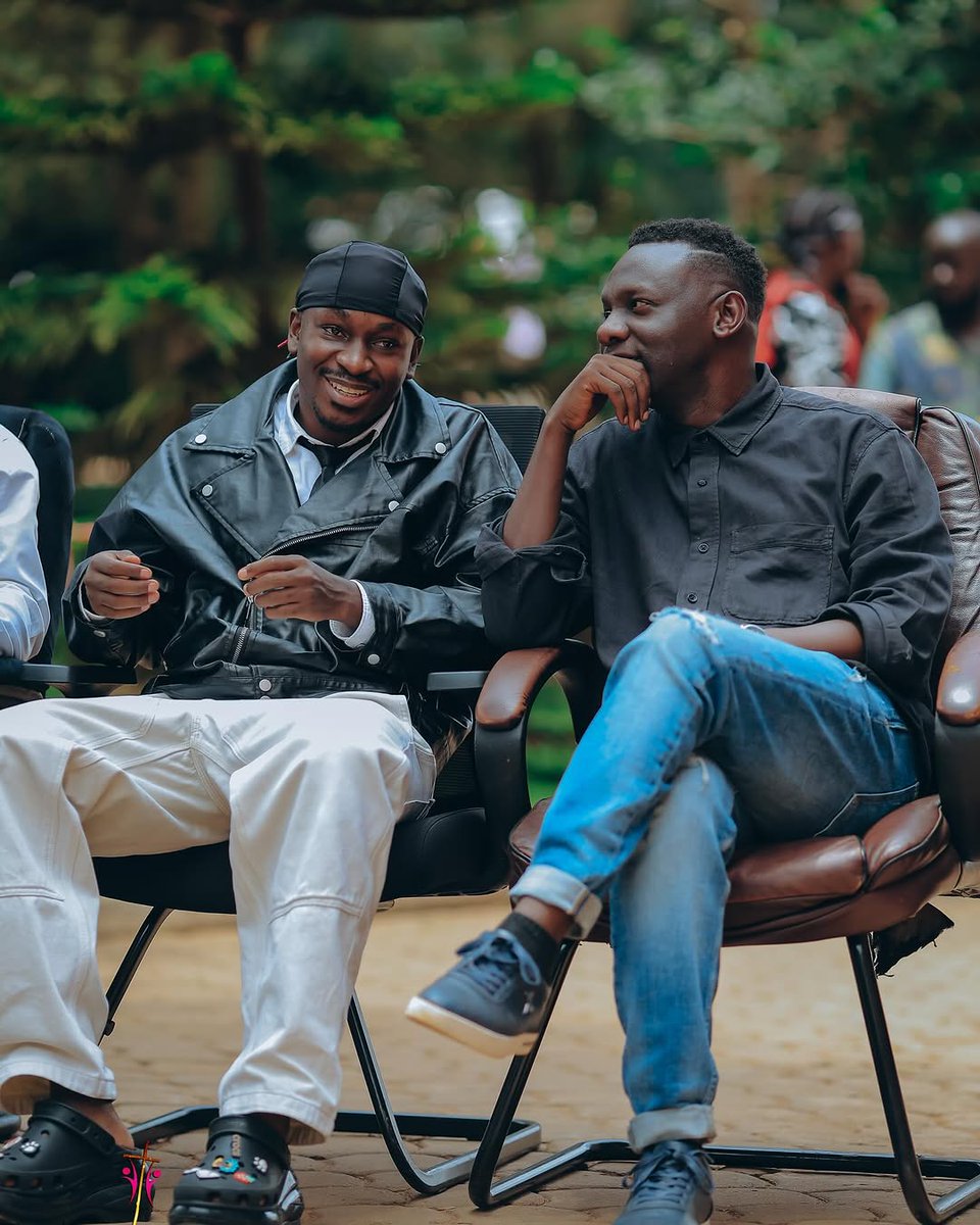 GalaxyTVUg's tweet image. ON AIR: The #GalaxyRequest!  

Name it &amp;amp; We Play it! 

Send your video request via WhatsApp : +256 740 488488

Livestream via the #GalaxyDigitalApp.