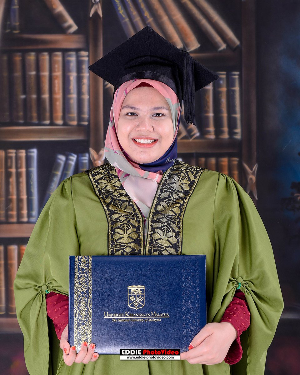 EddiePhotoVideo's tweet photo. 🎓✨ PROMO GAMBAR CONVO / PELAJAR / TADIKA / SEKOLAH ✨🎓

📸 Jurugambar pro &amp; mesra
🏠 Studio @ lokasi anda
💡 Backdrop + lighting lengkap
♾️ Gambar tanpa had + editing premium
⚡ Servis pantas seluruh Msia

📍 Prima Sri Gombak
📲 https://t.co/uTplXhOWwu https://t.co/3l4cTETT0b