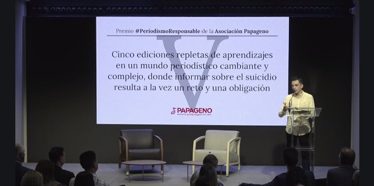 <a href="/PeriodistasAND/">CPPA</a> <a href="/PeriodistasGR/">Asociación de Periodistas de Granada</a> <a href="/apcantabria/">Asociación de Periodistas de Cantabria (APC)</a> <a href="/Periodistascant/">Colegio de Periodistas de Cantabria</a> <a href="/aprensamalaga/">Asociación de la Prensa de Málaga</a> <a href="/PeriodistasAst/">Periodistas Asturias</a> <a href="/periodistascyl/">Colegio de Periodistas CyL</a> <a href="/apv_valladolid/">Asociación de la Prensa de Valladolid</a> <a href="/MartaCarmonaOs/">Marta Carmona</a> <a href="/javierpadillab/">Javier Padilla</a> Pasamos a la entrega de premios. <a href="/GuilleCordoba97/">Guille</a> se refiere a estos 5 años de estabilidad 
💛Antes, ahora y en el futuro, seguirá siendo complicado informar 🎗️ No aumentar el dolor de las personas 🫂Informar es salvar vidas🍀
