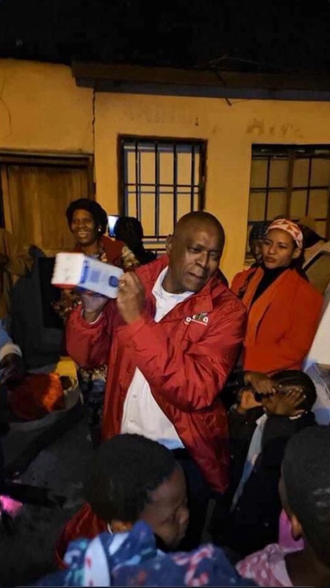 Ooh dikgaolong I miss you so much maan! 🥺
Nako tse kana ebo gole on-on!!!😂
Must ke wele soon-soon!