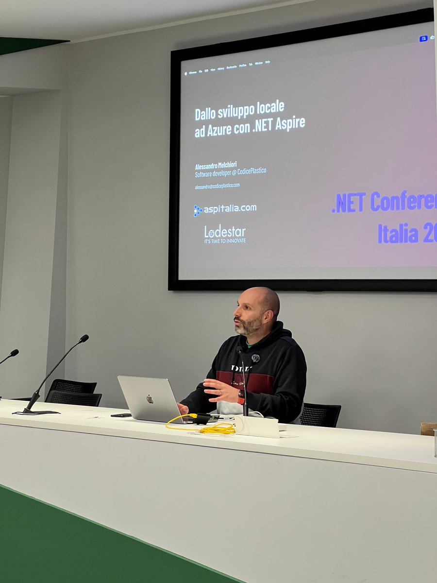 codiceplastico's tweet image. 🎤 Ieri Alessandro ha portato .NET Aspire sul palco della #DotNetConf2025:
una sessione pratica su come usarlo dallo sviluppo locale al deploy su Azure.

#DotNetAspire #Azure #TechTalk #DevLife #TeamCodicePlastico