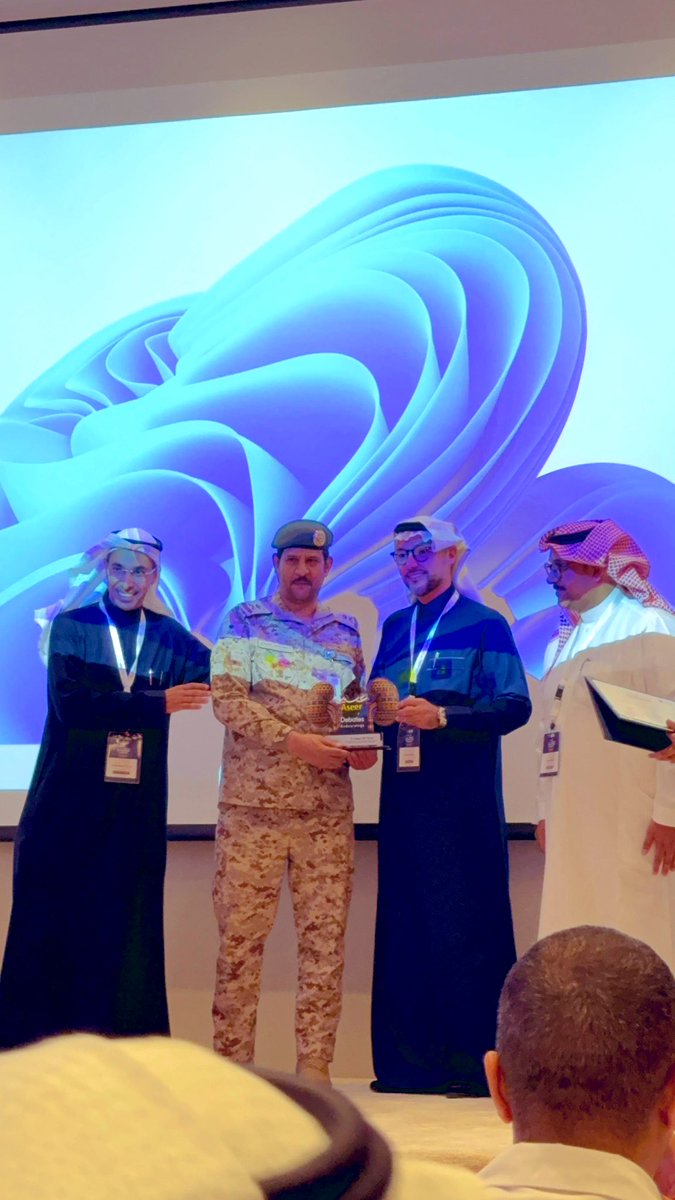 سعيد بن حمري tweet media