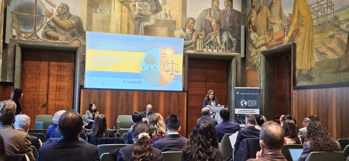 IsgiCnr's tweet photo. 🌍Legal responses to #ClimateChange and #BiodiversityLoss: global to local #isgi #cnr Un incontro tra esperti per esaminare le risposte giuridiche alle sfide del #CambiamentoClimatico e della perdita di #biodiversità
ℹ️https://t.co/XfSk00TNXT https://t.co/re96h2VhYT