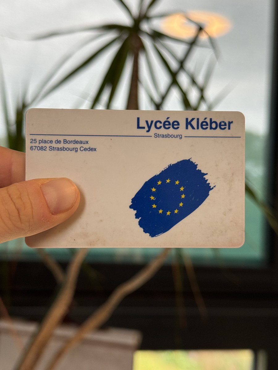 Y’a des gens encore au lycée Kléber par ici ?