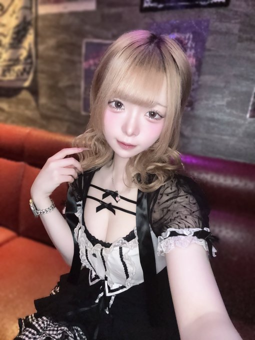 小悪魔コンカフェ　エビバデビルのツイート